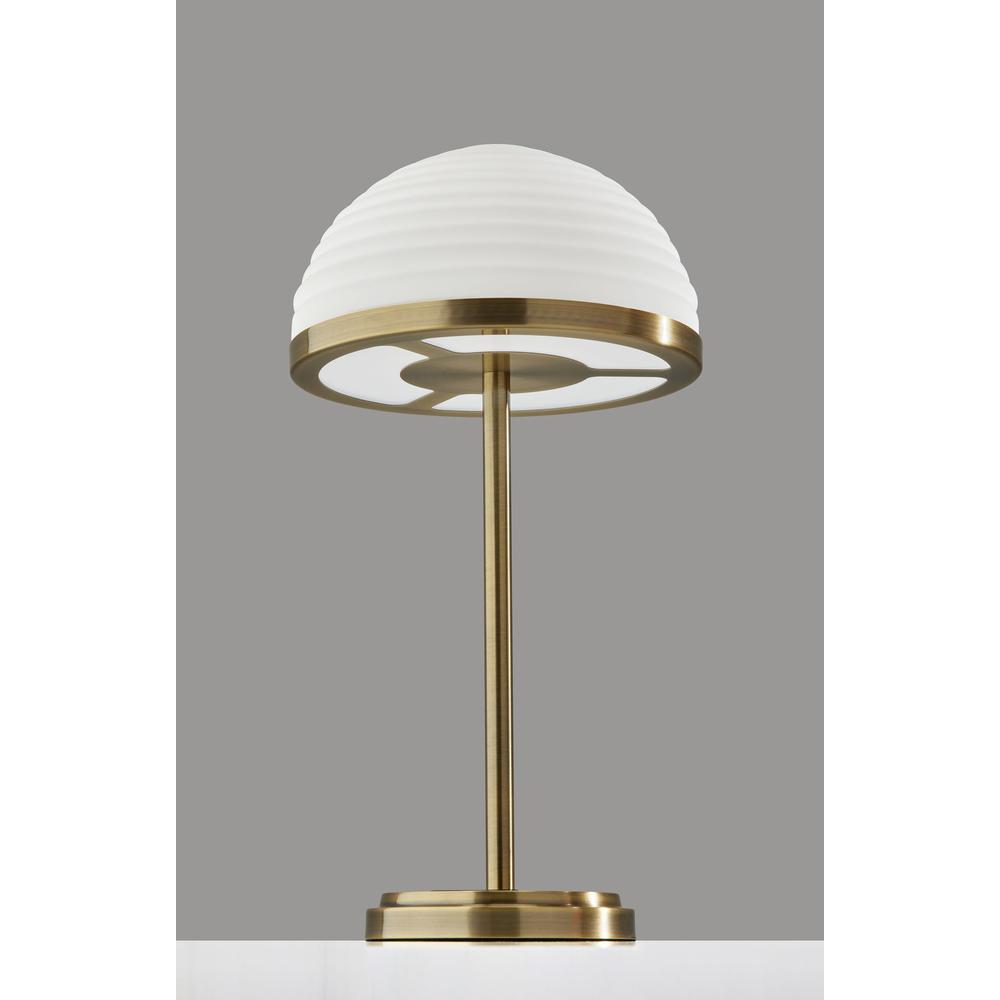 Juliana LED Table Lamp w. Smart Switch. Picture 4
