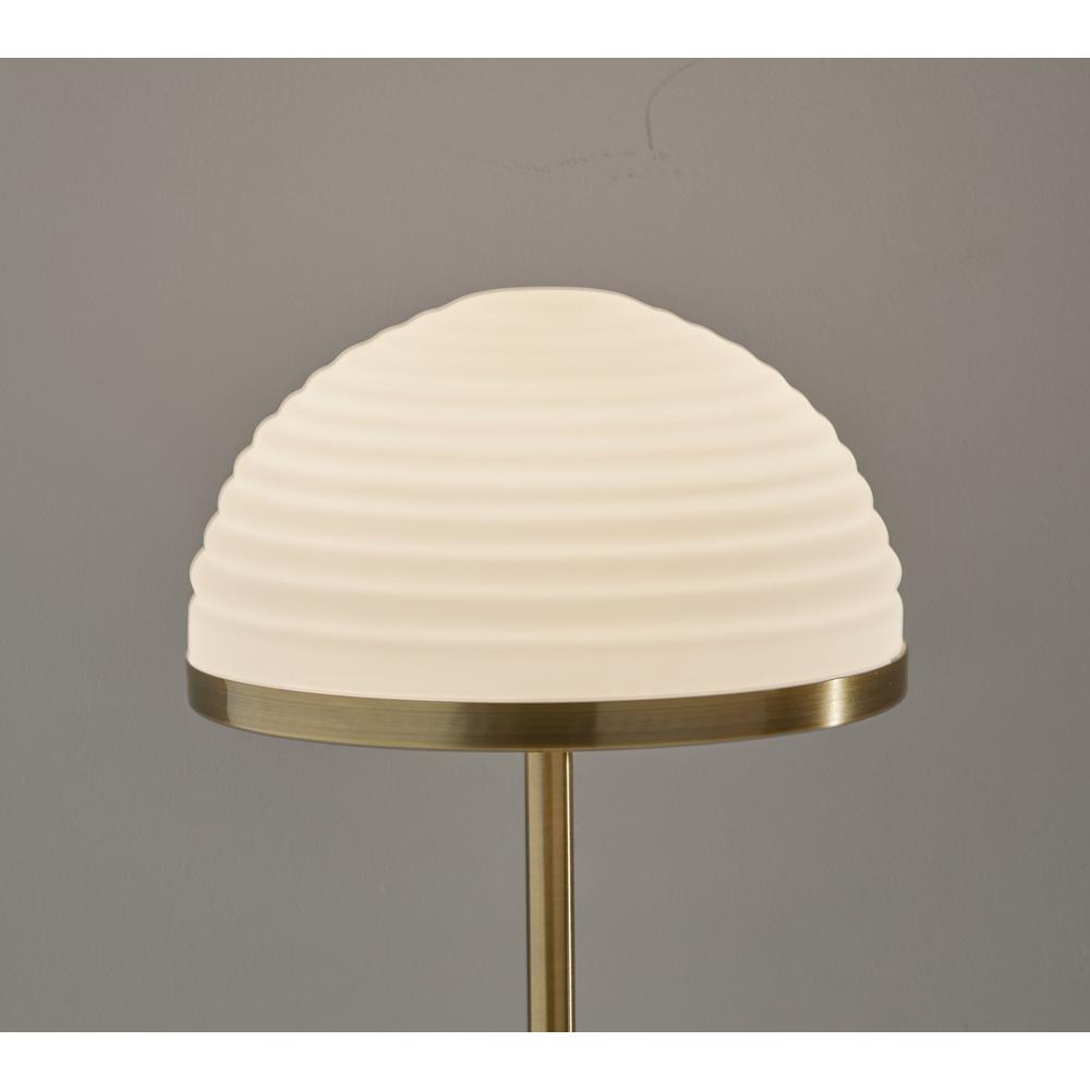 Juliana LED Table Lamp w. Smart Switch. Picture 5