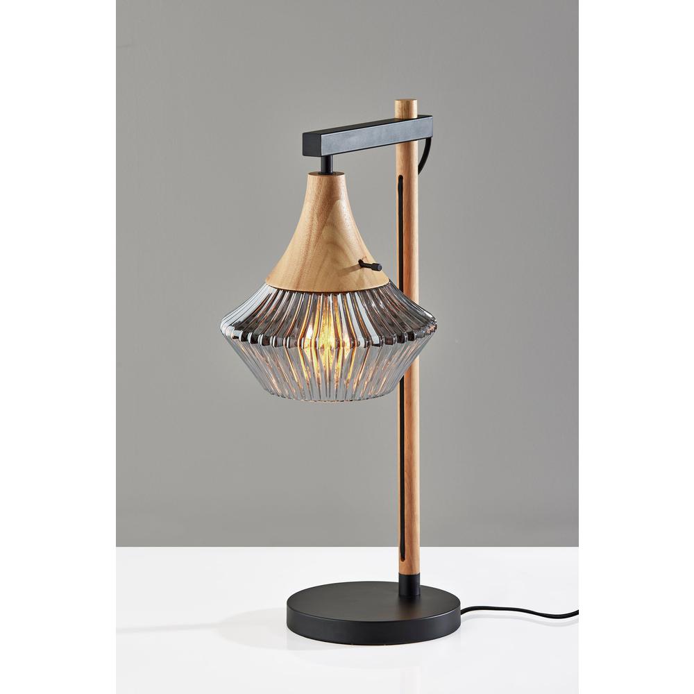 Elsie Table Lamp. Picture 2