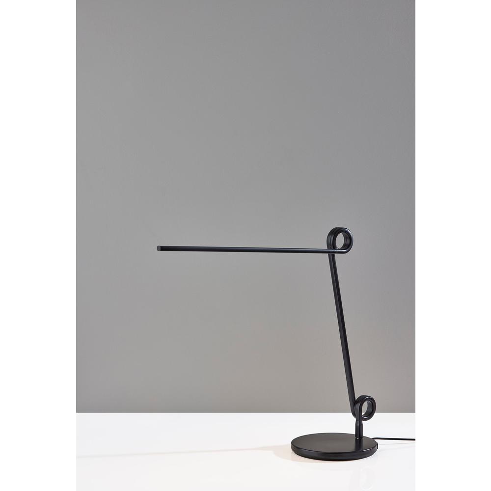 Knot LED Desk Lamp. Picture 3