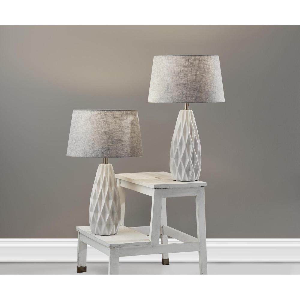 Joan Table Lamp (Set of 2). Picture 3