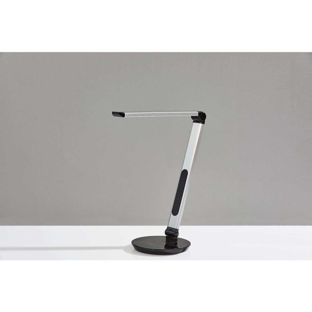 Rodney LED AdessoCharge Wireless Charging Multi-Function Desk Lamp. Picture 7