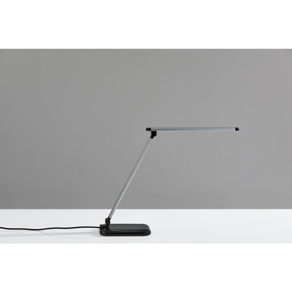 Lennox LED Multi-Function Desk Lamp. Picture 6