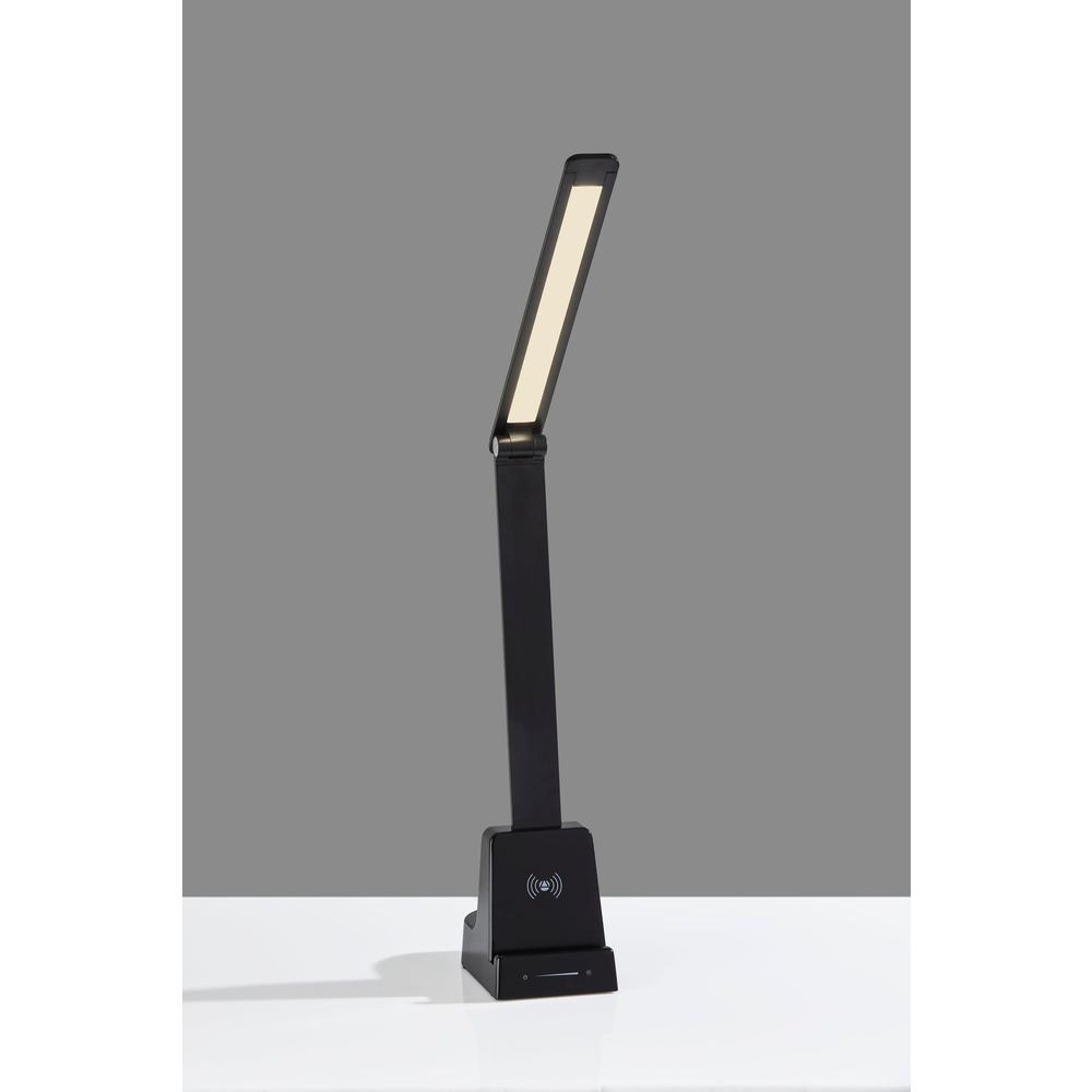 Cody LED Wireless Charging Desk Lamp w/ Smart Switch. Picture 5