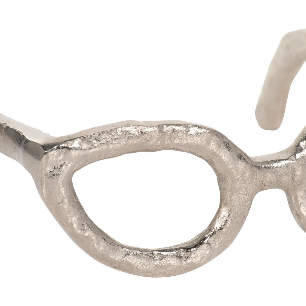 Silver Glasses Sculpture. Picture 5