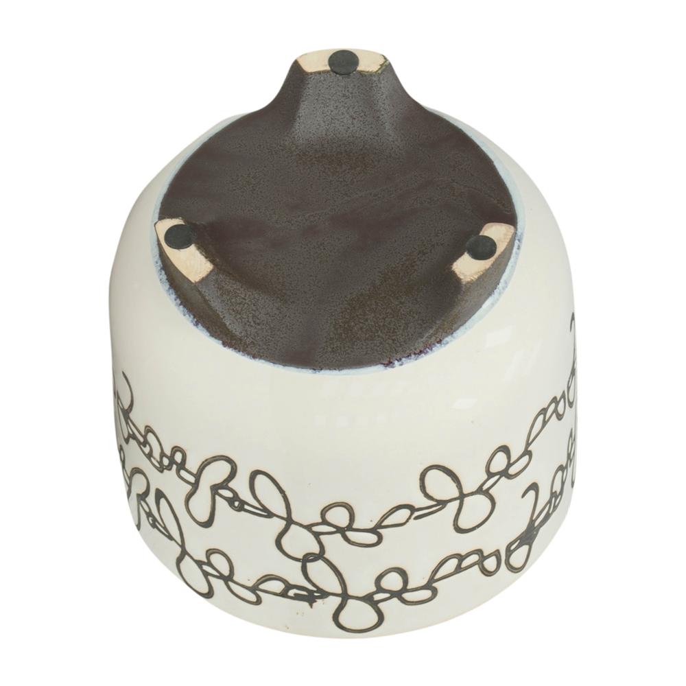 S/2 Ceramic 6/8" Scribble Footed Planter, Beige. Picture 6