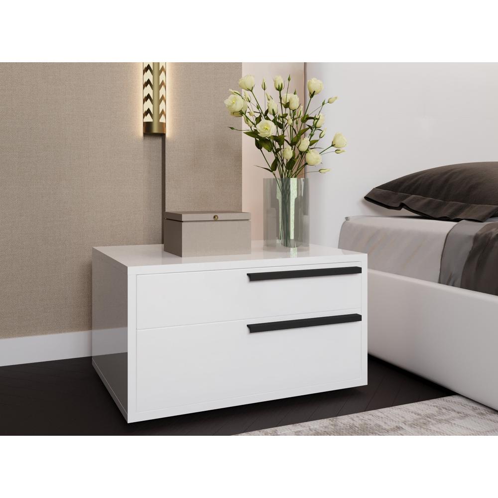 Carter Right nightstand in white high gloss black handles.. Picture 1