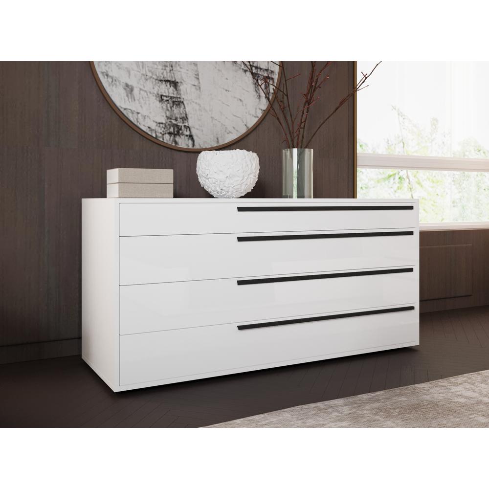 Carter dresser in white high gloss w black handles. Picture 1