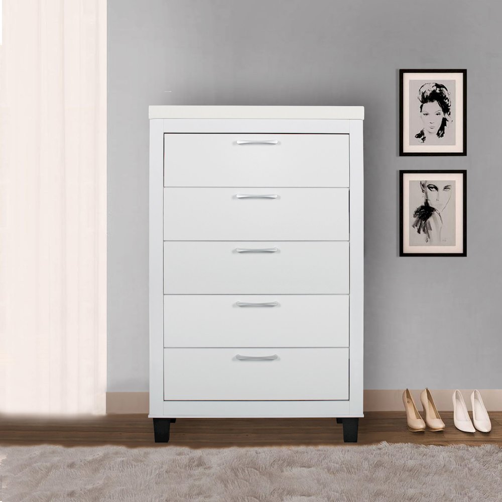 Better Home Products Elegant 5 Drawer Chest of Drawers for Bedroom in White. Picture 5