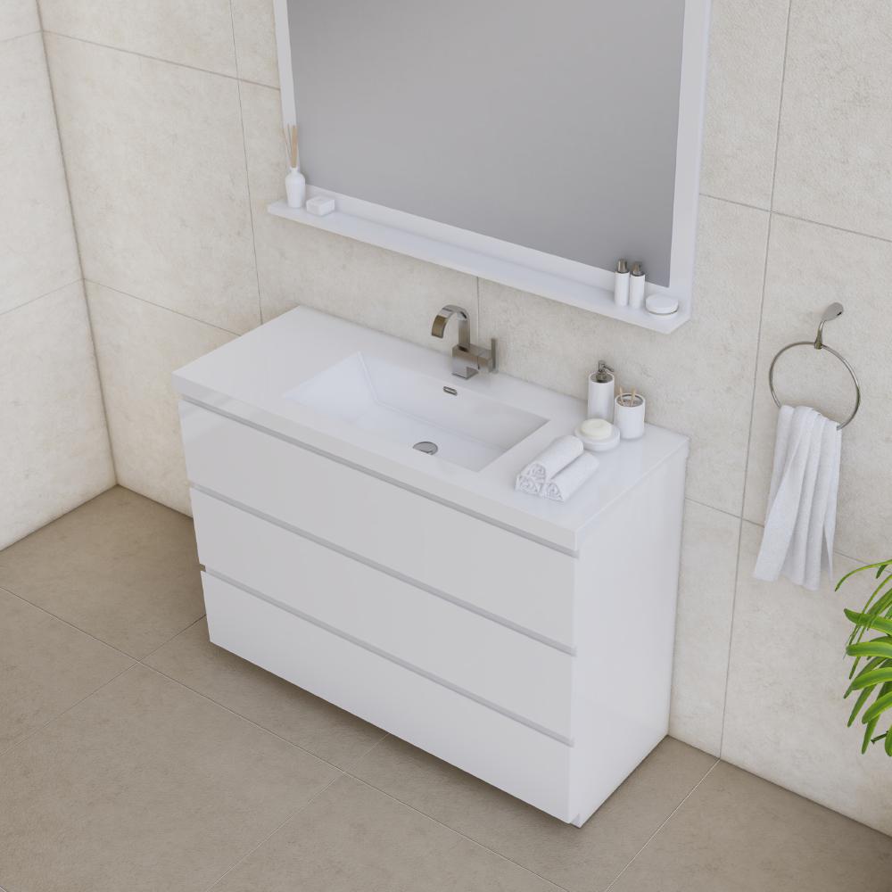 Paterno 42" Modern Freestanding Bathroom Vanity in White. Picture 4