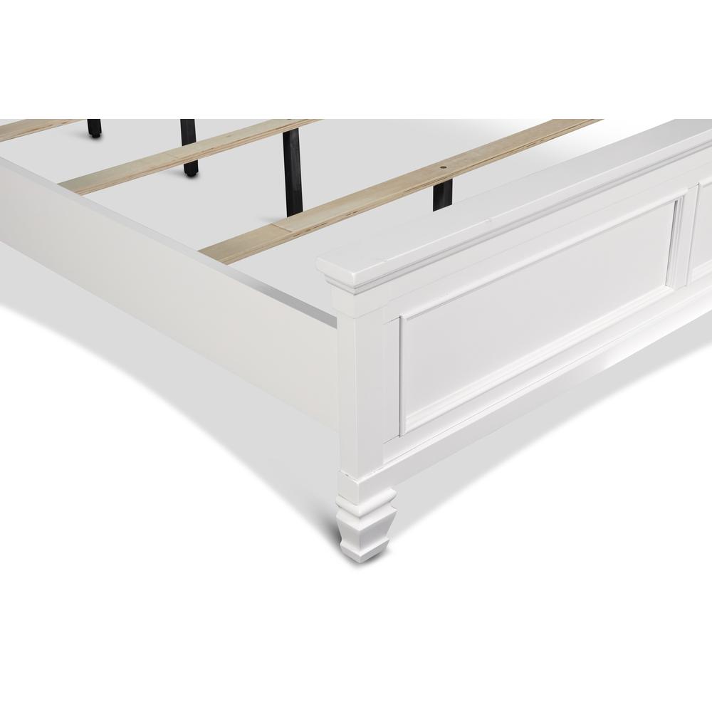 Furniture Tamarack Solid Wood King Panel Bed in White. Picture 6