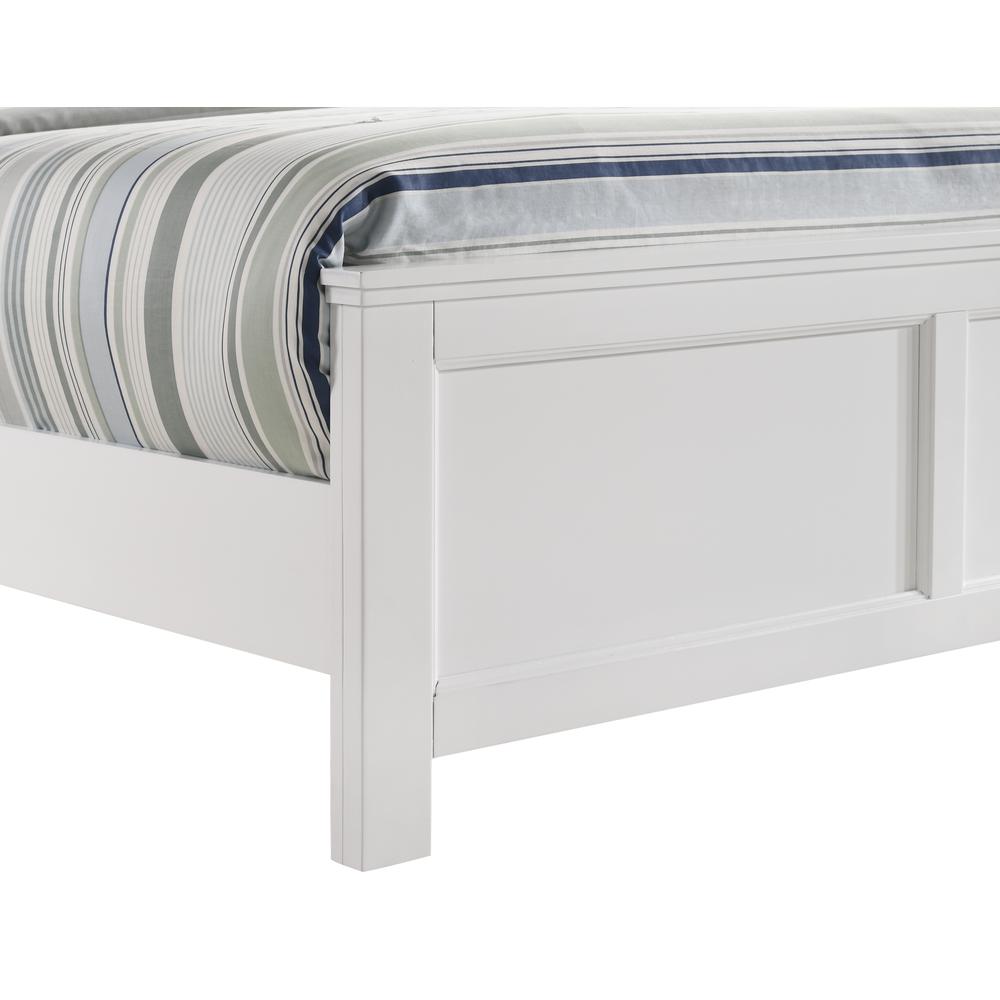 Furniture Andover King Size Solid Wood Bed in White. Picture 5