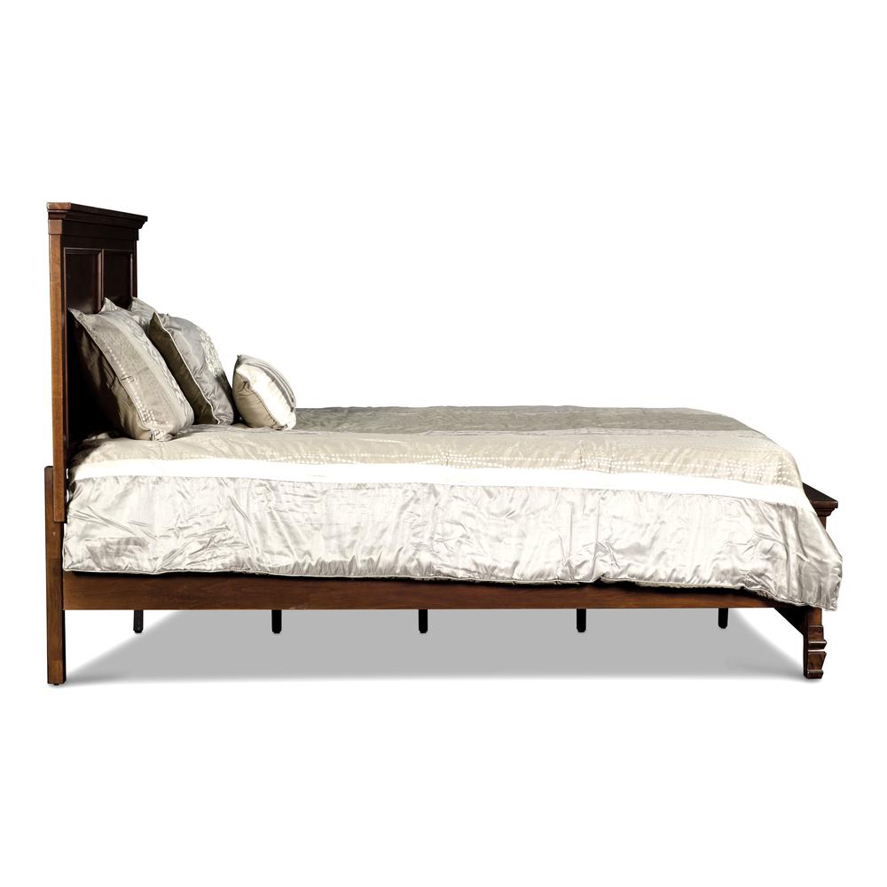 Furniture Tamarack 5/0 Solid Wood Queen Bed in Burnished Cherry. Picture 3