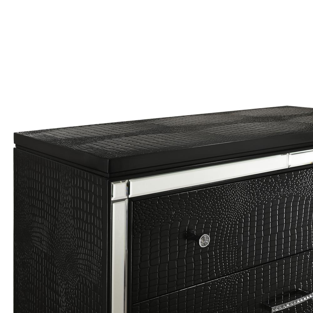 Furniture Modern Style Solid Wood Chest in Black Finish. Picture 5