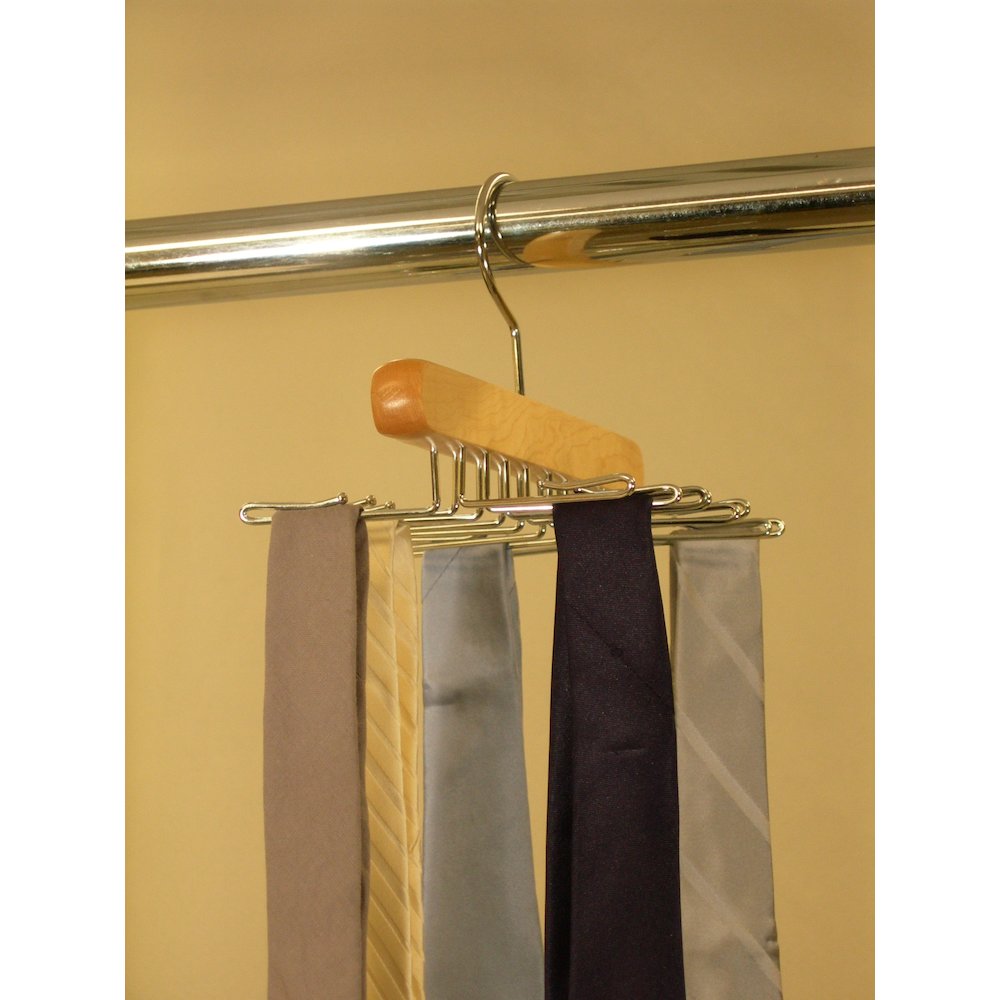Simplicity Tie Hanger. Picture 1
