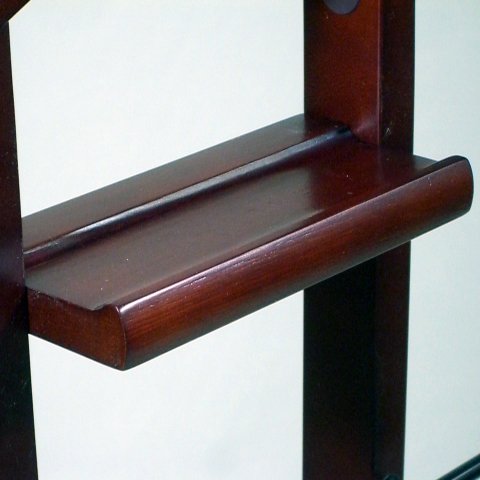 Lancaster Valet Mahogany with Black Hardware. Picture 5