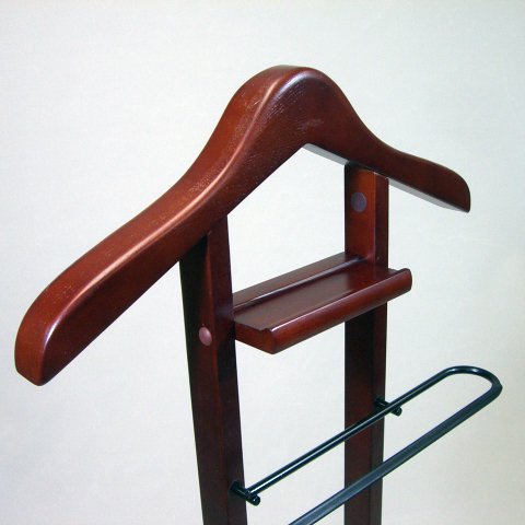 Lancaster Valet Mahogany with Black Hardware. Picture 6