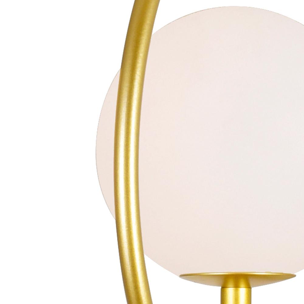Celeste 1 Light Lamp With Medallion Gold Finish. Picture 4