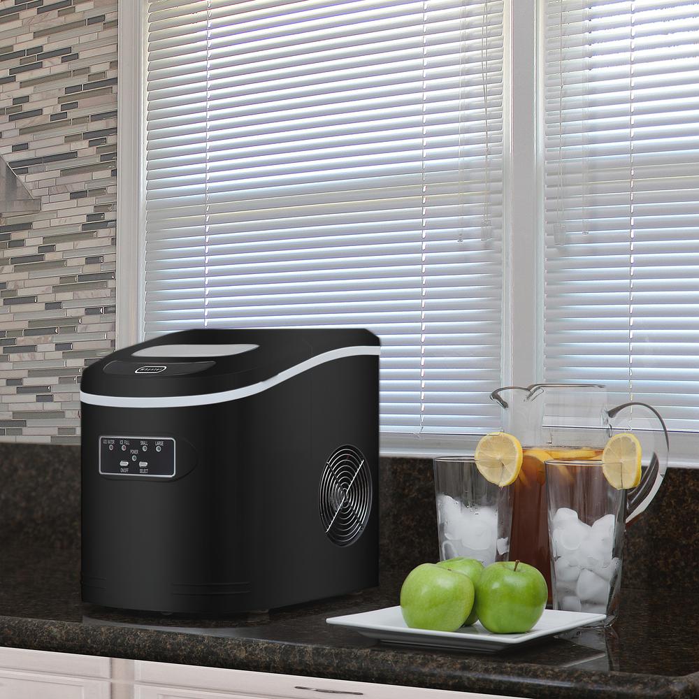 Compact Portable Ice Maker 27 lb capacity - Black. Picture 6