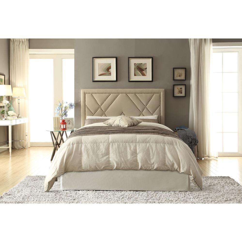 Vienne Nailhead Upholstered Platform Bed in Powder. Picture 2