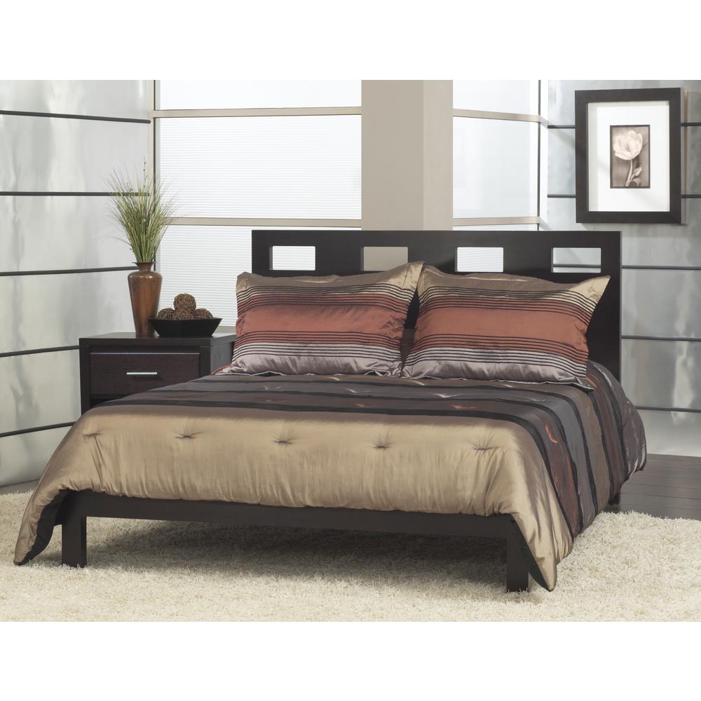 Riva Wood Platform Bed in Espresso. Picture 3