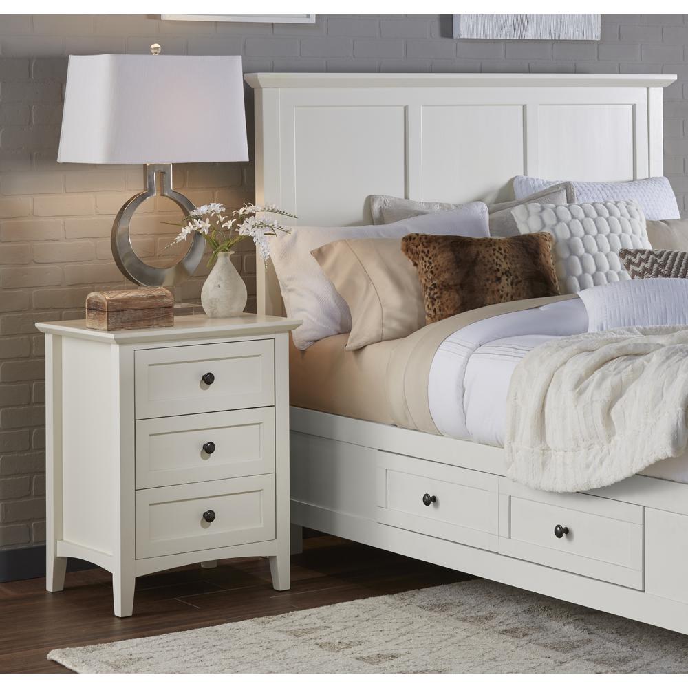 Paragon Three Drawer Nightstand in White. Picture 1