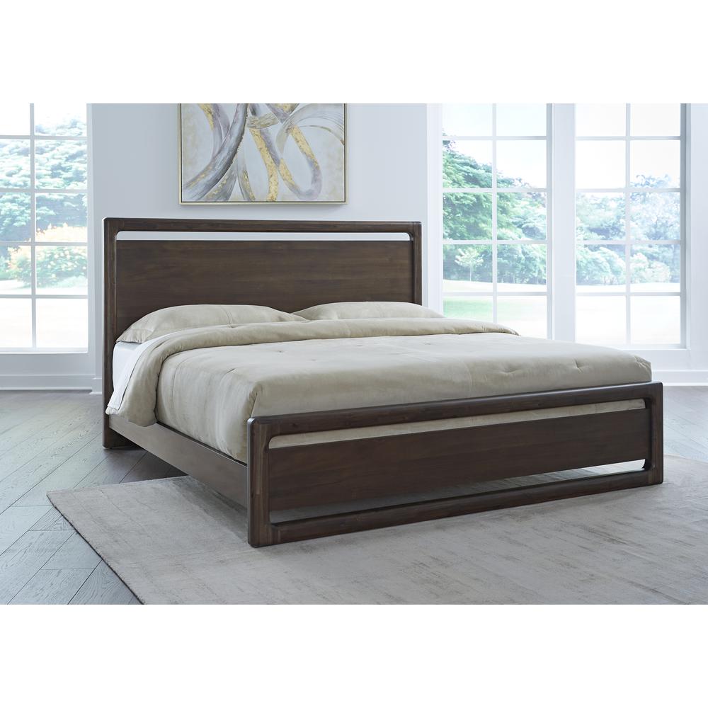 Sol Acacia Wood Platform Bed in Brown Spice. Picture 1