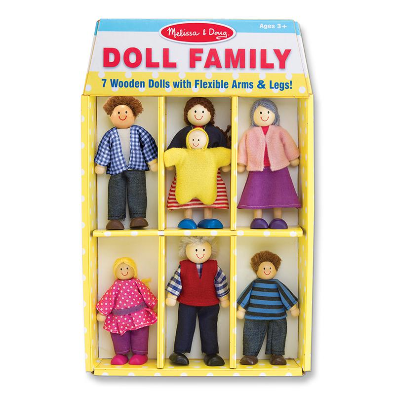 WOODEN FAMILY DOLL SET. Picture 1