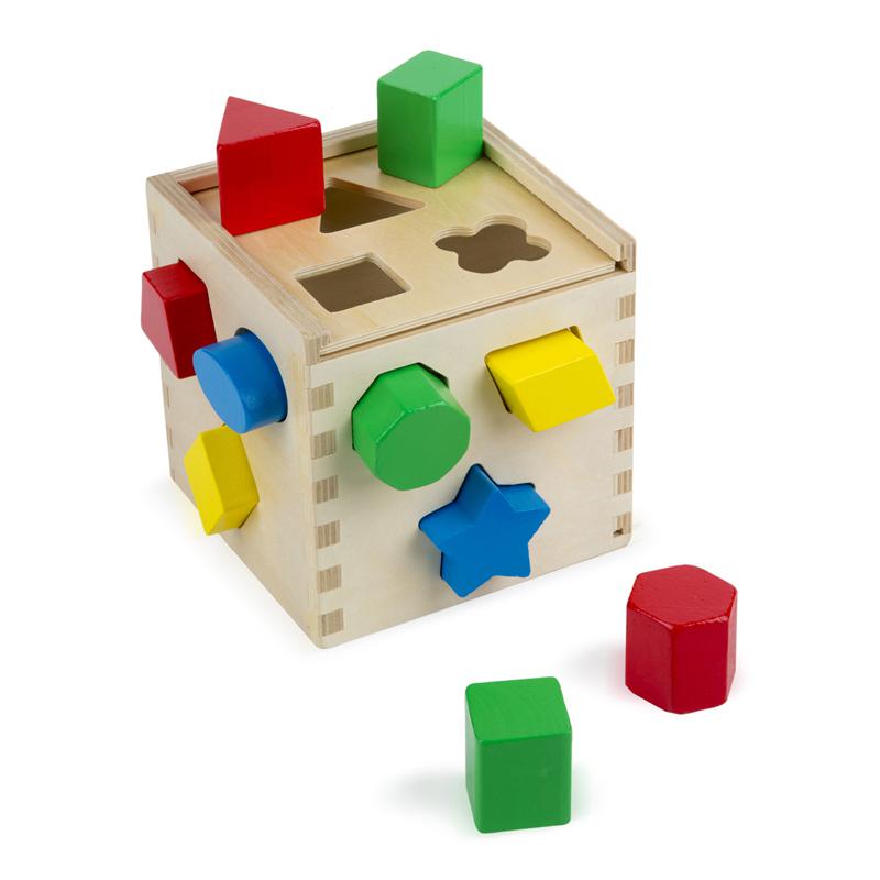 SHAPE SORTING CUBE. Picture 1