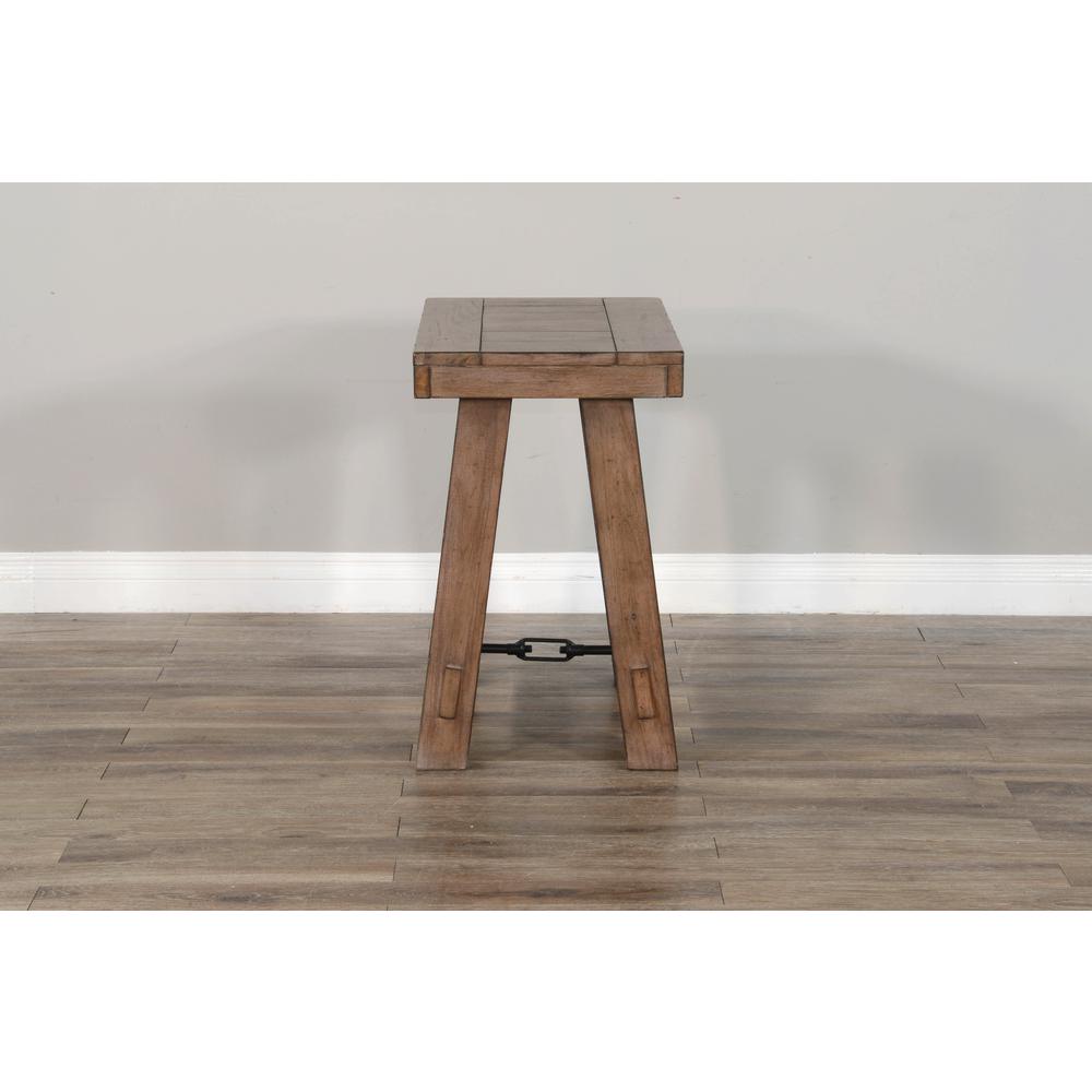 Sunny Designs Doe Valley 16" Mahogany Wood Chair Side Table in Taupe Brown. Picture 2