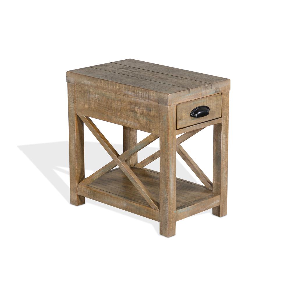 Sunny Designs Durango Coastal Mahogany Wood Chairside Table in Weathered Brown. Picture 1
