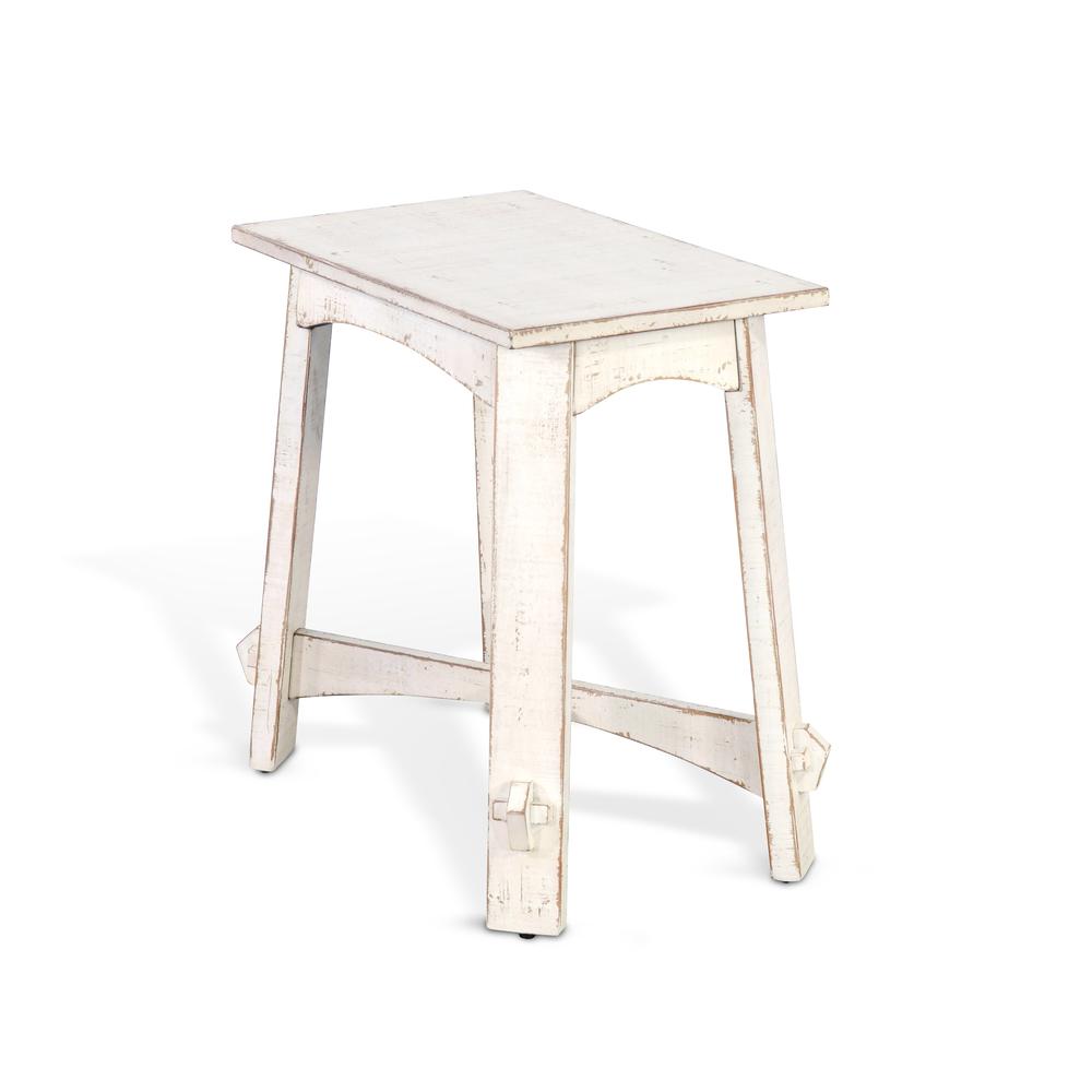 Sunny Designs White Sand Chair Side Table. Picture 1
