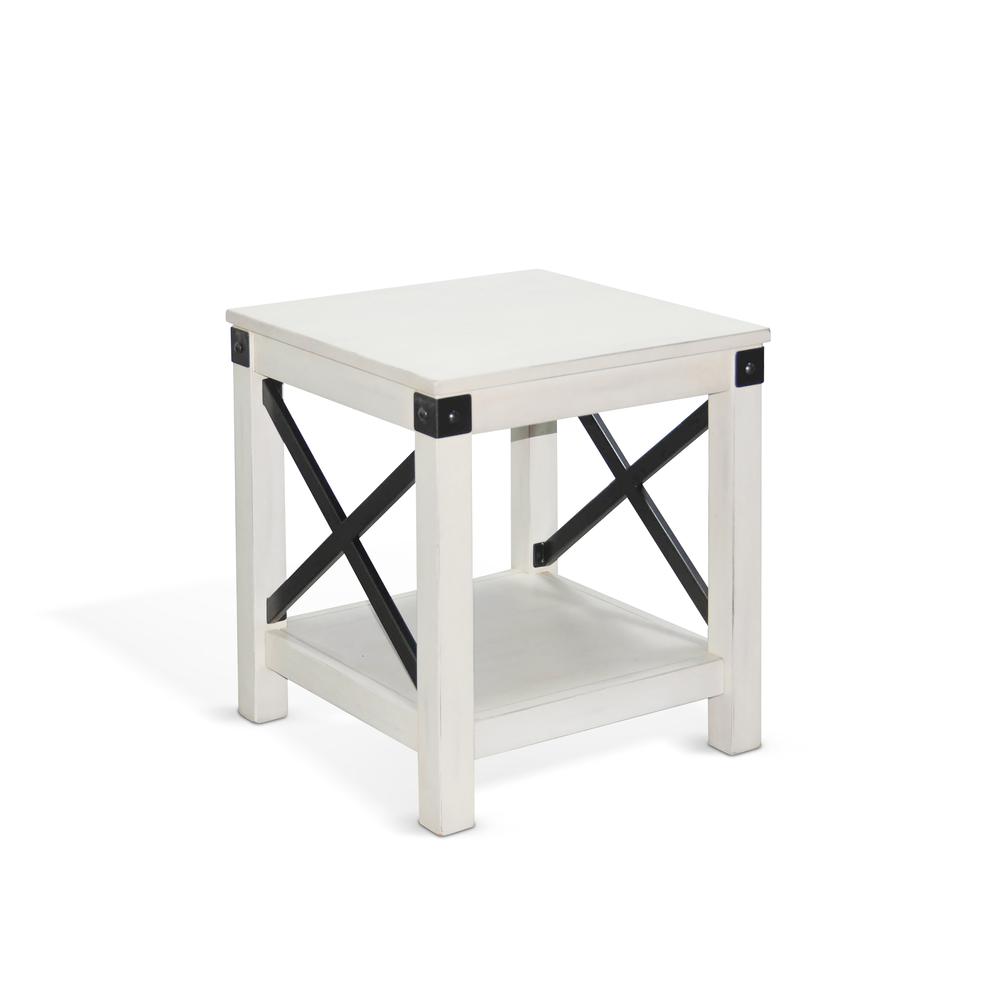 Sunny Designs Bayside White Wood End Table. Picture 1