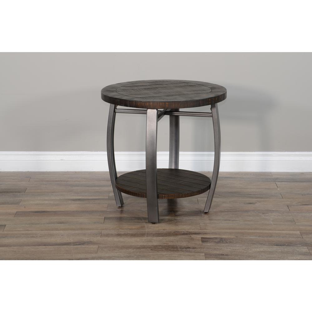 Sunny Designs Homestead 24" Mahogany Wood & Metal End Table in Tobacco Leaf. Picture 1
