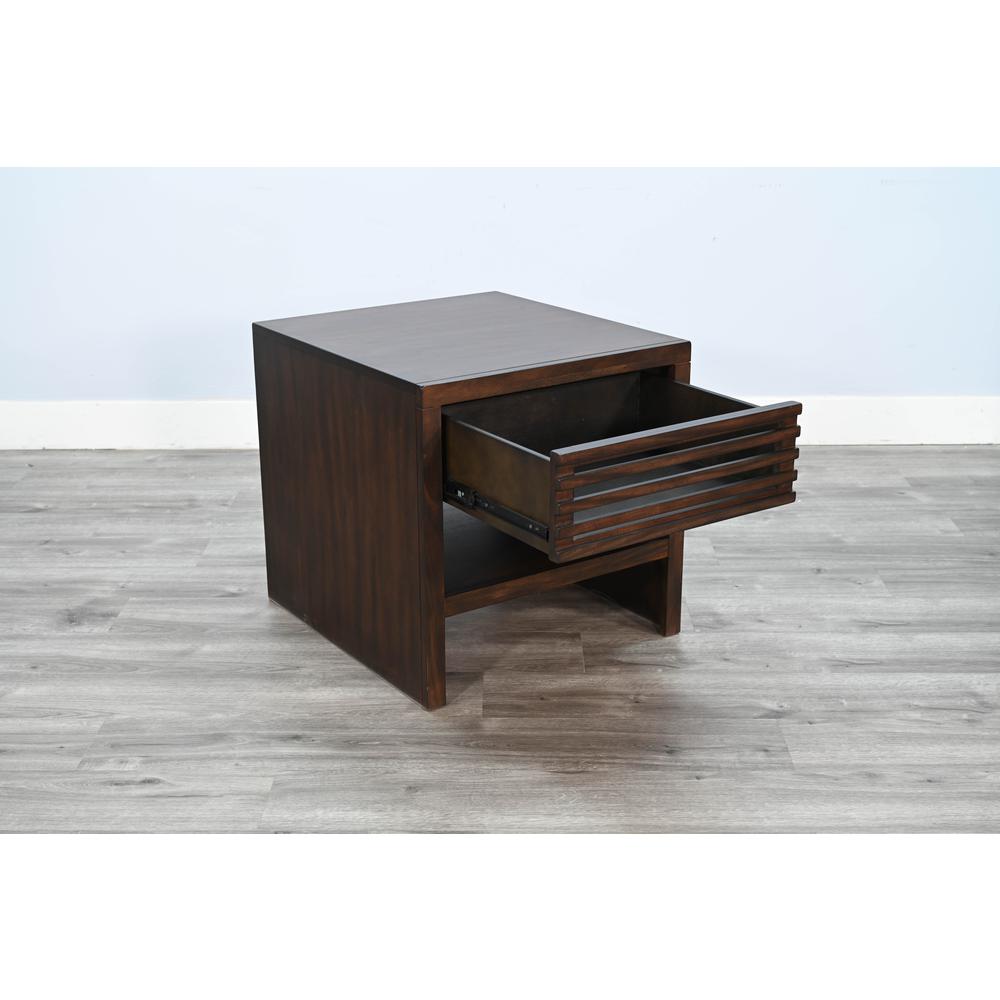 Sunny Designs End Table with Drawer. Picture 2