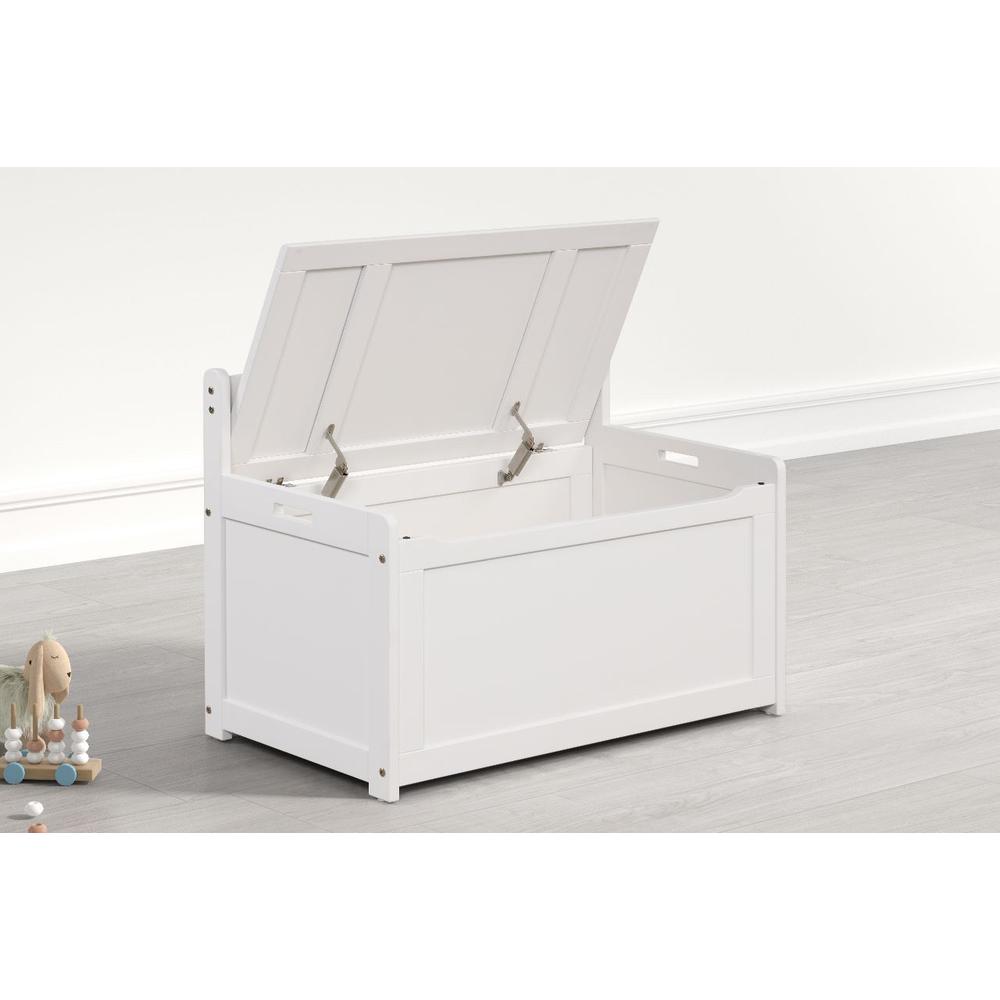 Toy Chest in White. Picture 4