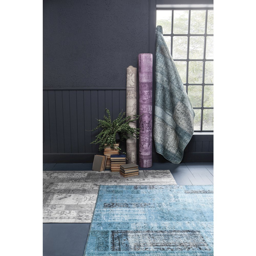 Passage 5' x 8' Area Rug, Gray & Blue. Picture 4