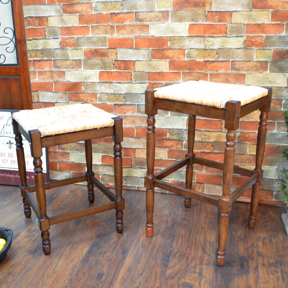 Hawthorne 24" Counter Stool - Chestnut. Picture 5