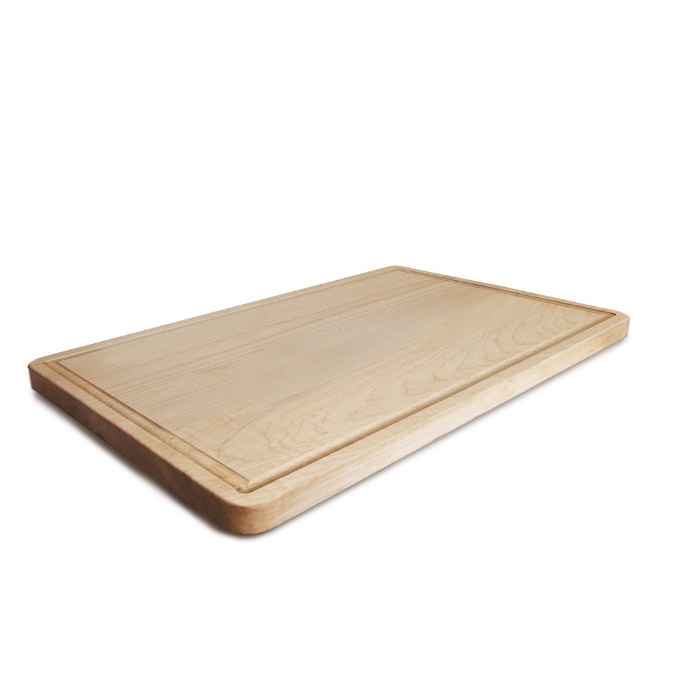 Delice Maple Rectangle Cutting Board with Juice Drip Groove. Picture 1
