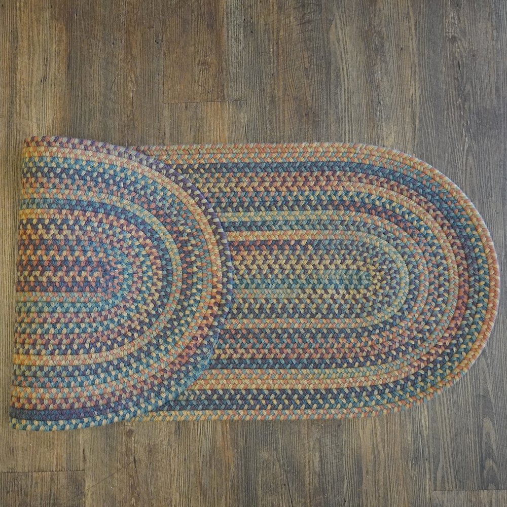 Timeless Wool Braid Runner- Catalina Multi - 2' x 9'. Picture 9