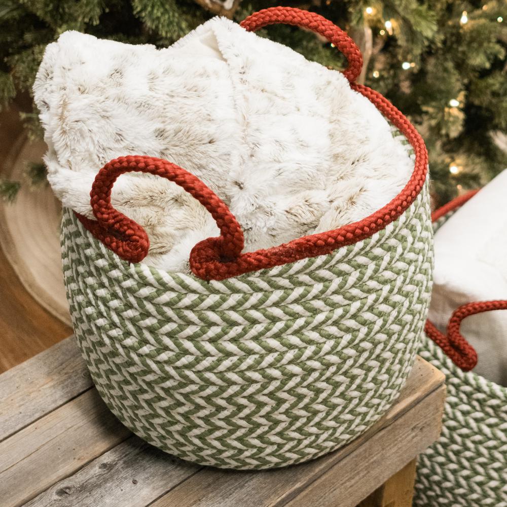 Kringle Christmas Floor Basket - Wreath Green 18"x18"x16". Picture 2