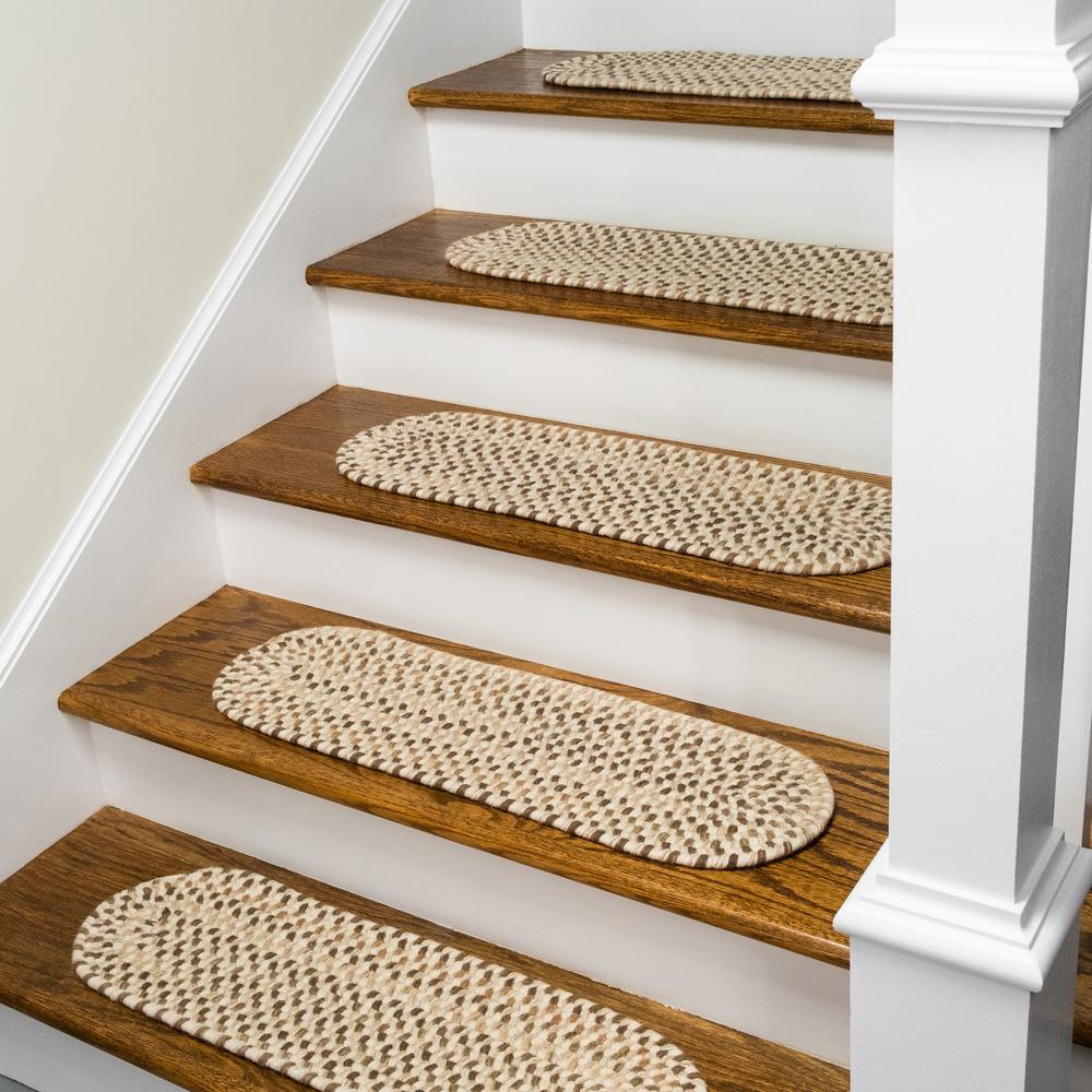 Premier Woven Wool Stair Treads PR31A008X028-4. Picture 1