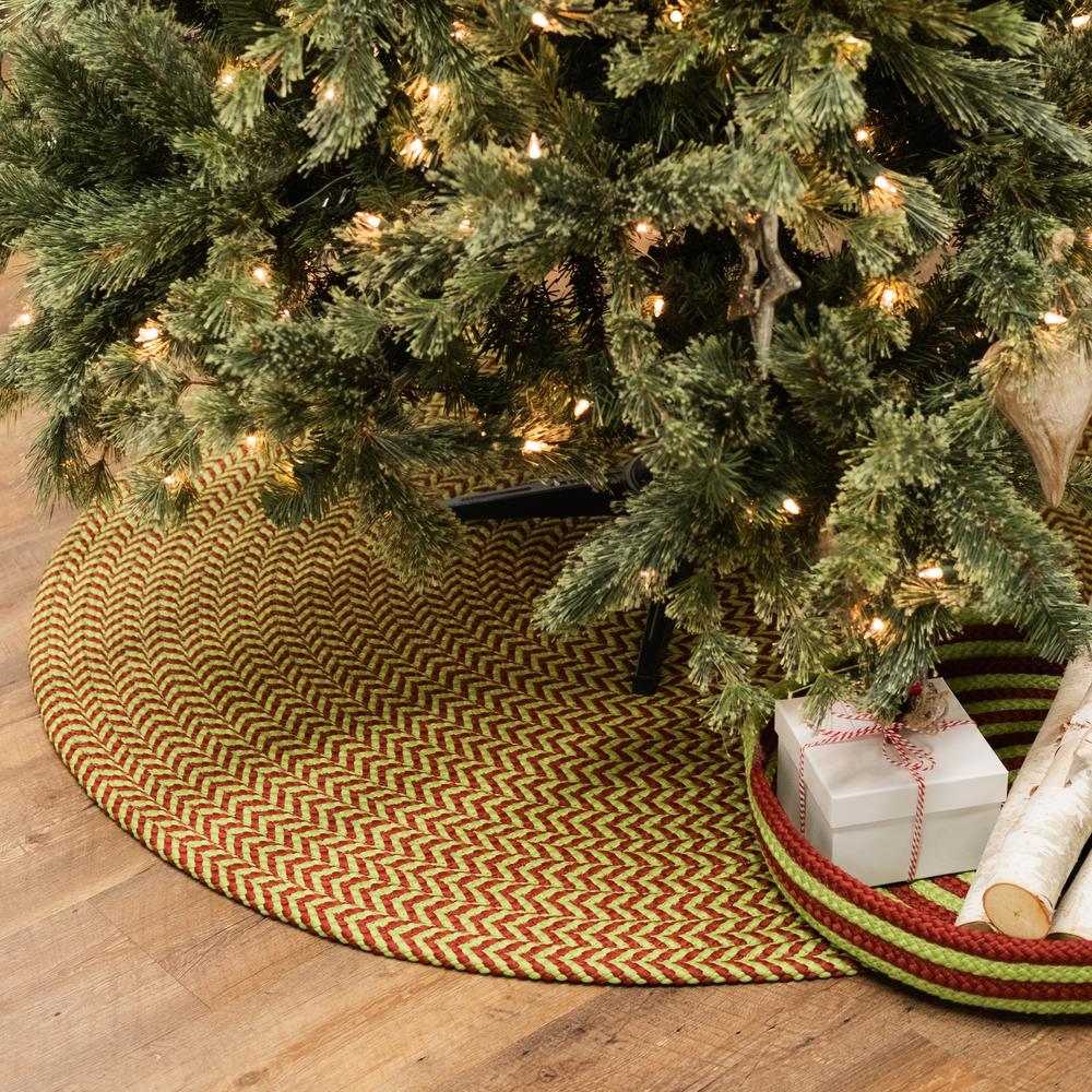 Holiday-Vibes Under Tree Reversible Round Rug - Chevron Vibe 45” x 45”. Picture 5