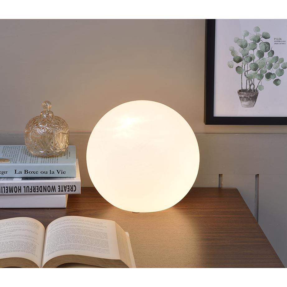 7.5" In Small White Glass Globe Table Lamp. Picture 2