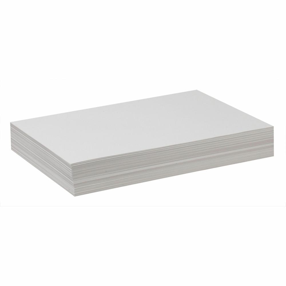 Pacon Drawing Paper - 500 Sheets - Plain - 12" x 18" - White Paper - Standard Weight - 500 / Ream. Picture 1