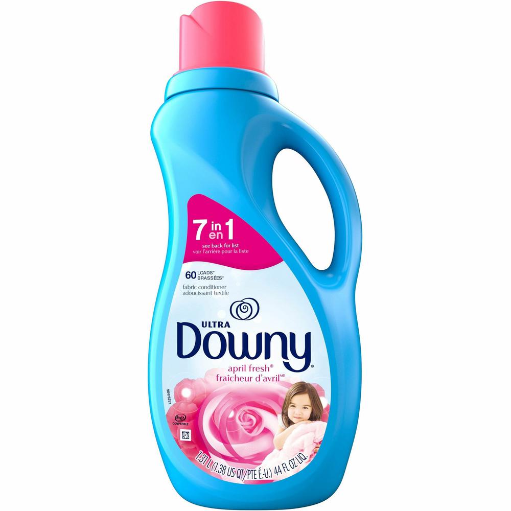 Downy Ultra Fabric Conditioner - 44 oz (2.75 lb) - April Fresh Scent - 1 Bottle - Light Blue. Picture 1