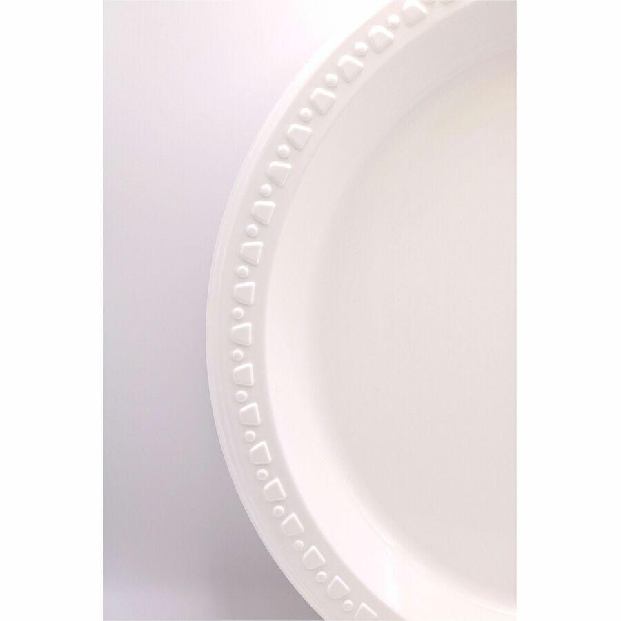 Tablemate 9" Plastic Plates - 9" Diameter - White - 125 / Pack. Picture 5