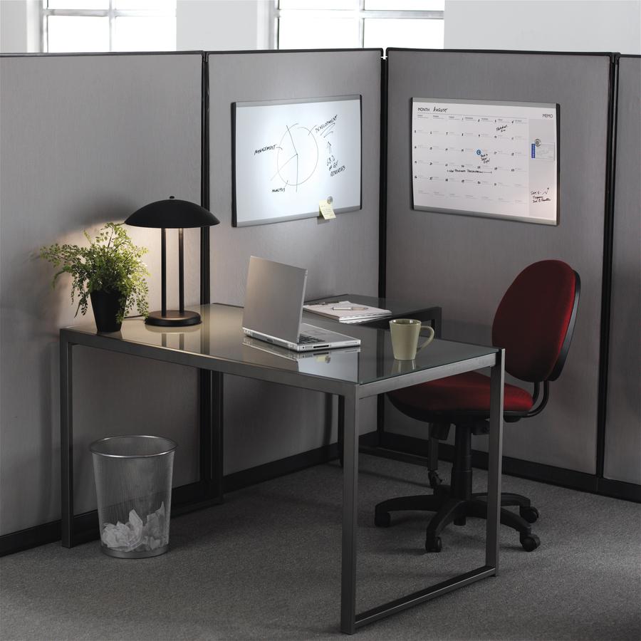 Quartet Arc Cubicle Magnetic Whiteboard - 30" (2.5 ft) Width x 18" (1.5 ft) Height - White Painted Steel Surface - Silver Aluminum Frame - Horizontal - Magnetic - 1 Each. Picture 2