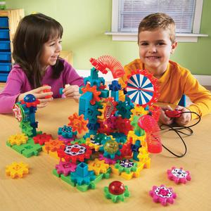 Gears!Gears!Gears! Lights & Action Building Set - Early Skill Development - 121 Pieces. Picture 3