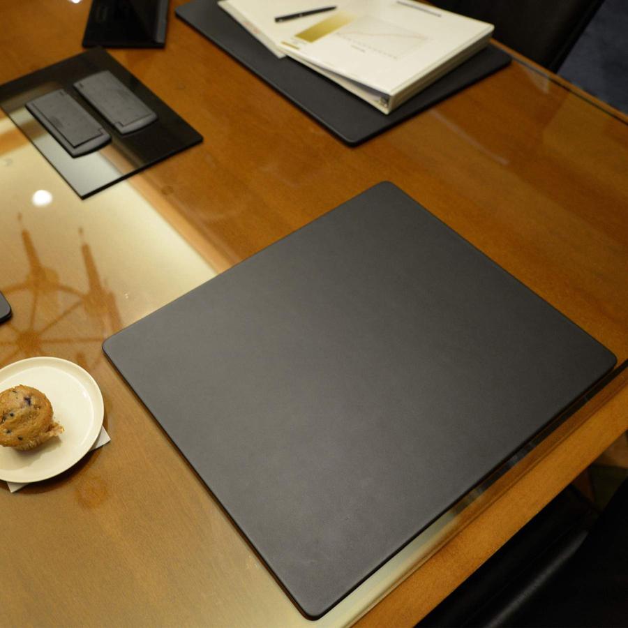 Dacasso Desk Mat - Black Leatherette - Rectangle - 20" Width x 16" Depth - Felt Black Backing - Leatherette - Black. Picture 7